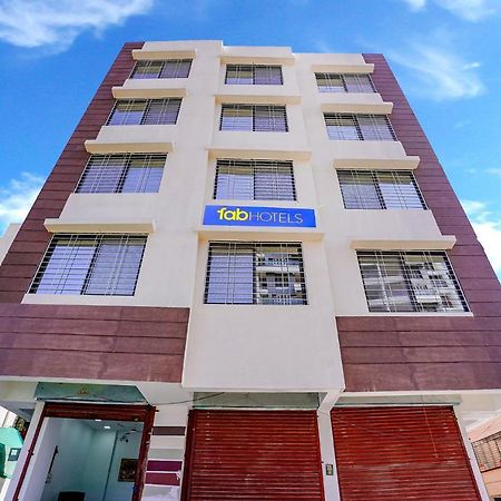 Fabhotel Crystal Inn - Nr Suvarndeep Chowk Pimpri-Chinchwad Buitenkant foto